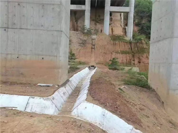 水泥毯的铺设方法